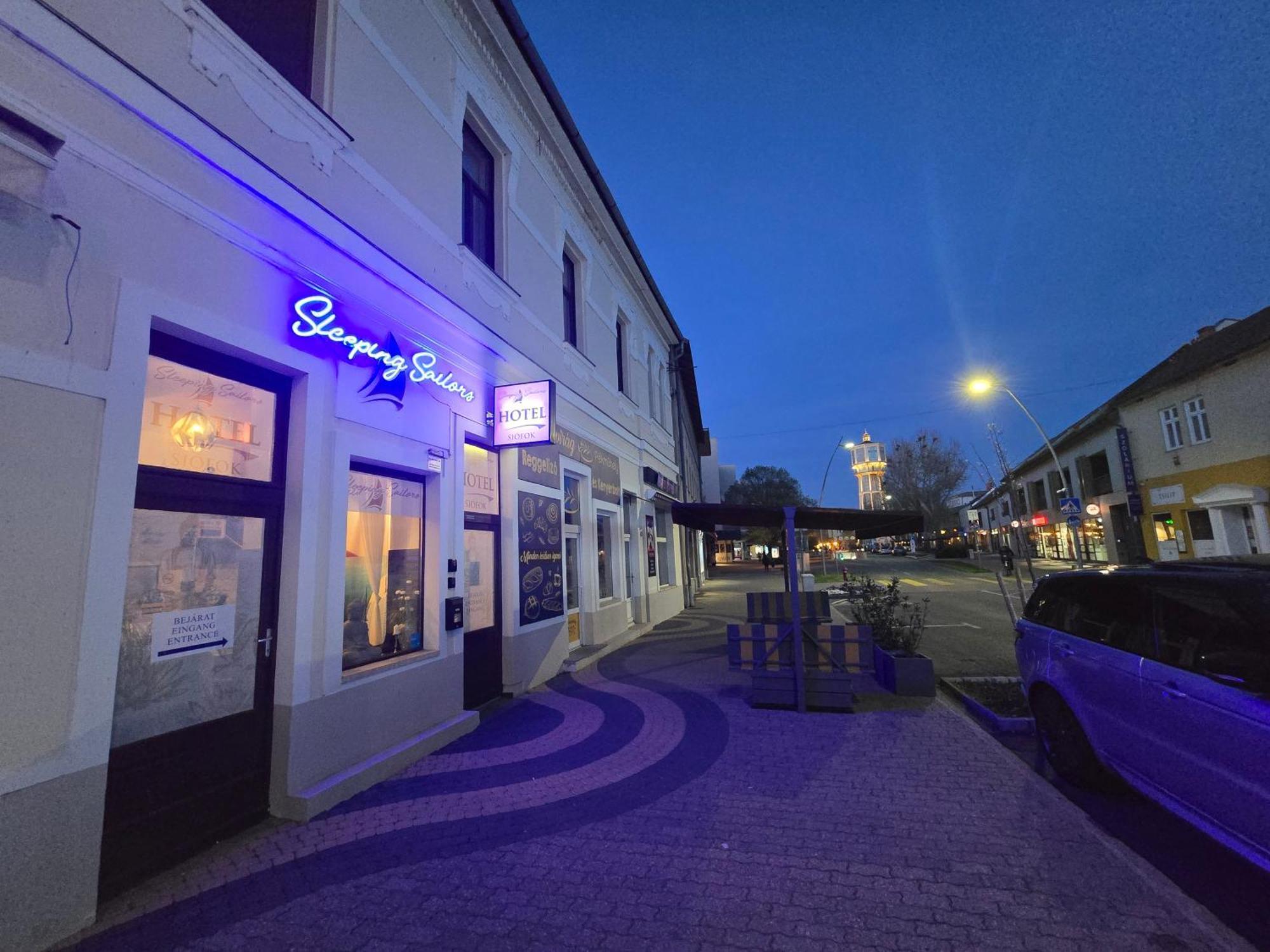 Sleeping Sailor Boutique Hotel Siófok Exteriér fotografie